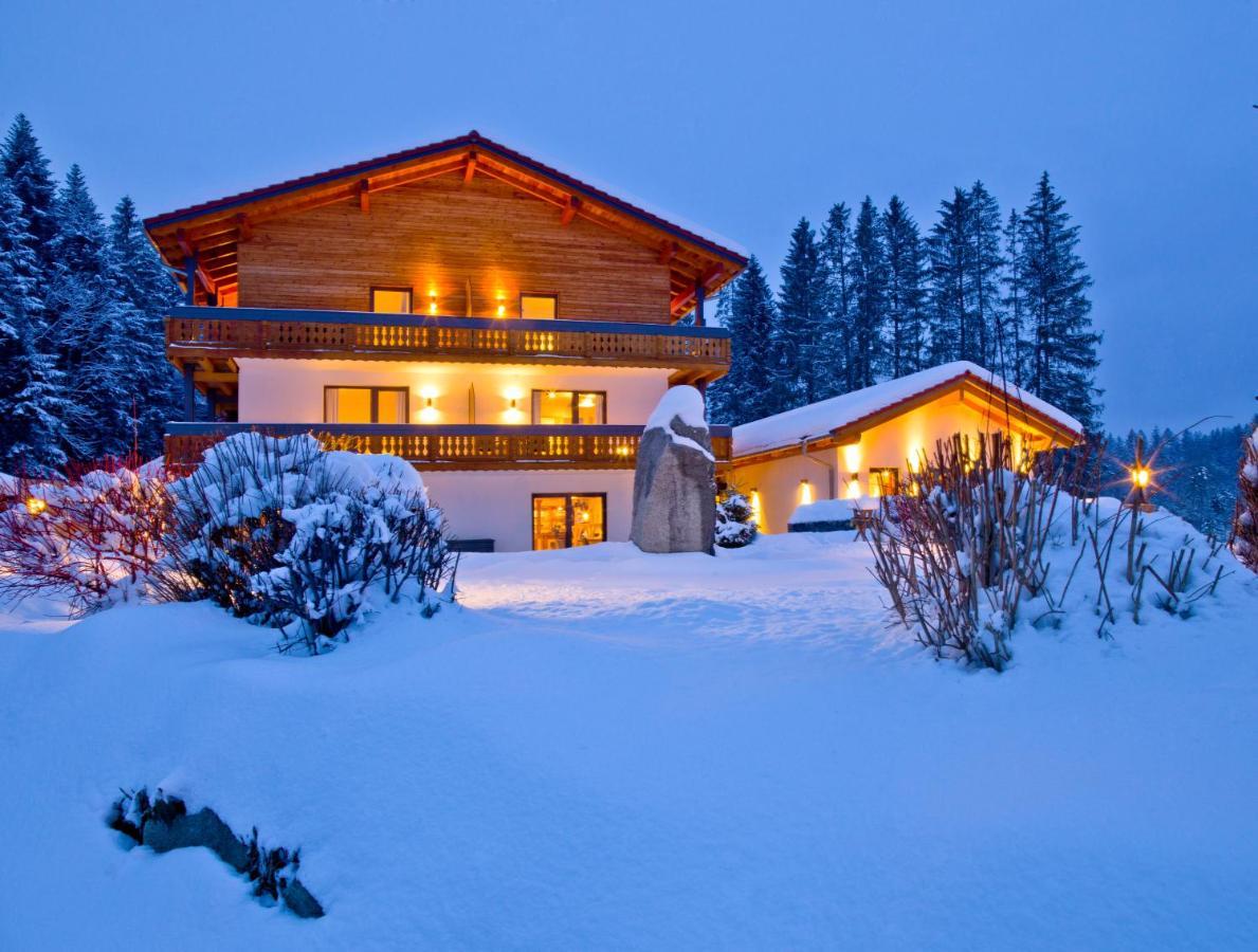 Landhotel Moorhof 뉴쇼나우 외부 사진