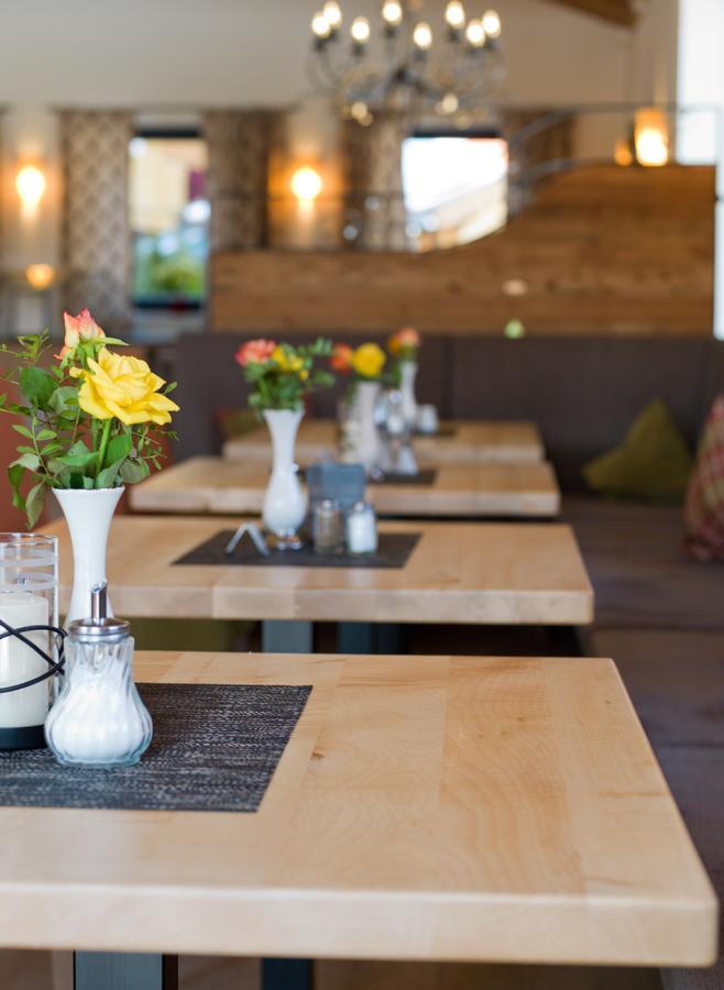 Landhotel Moorhof 뉴쇼나우 외부 사진