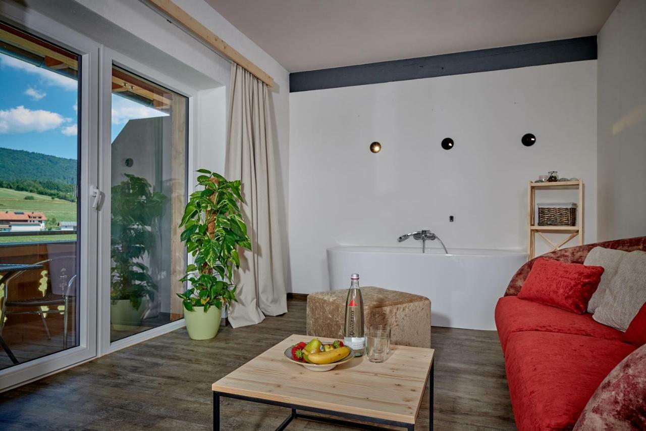 Landhotel Moorhof 뉴쇼나우 외부 사진